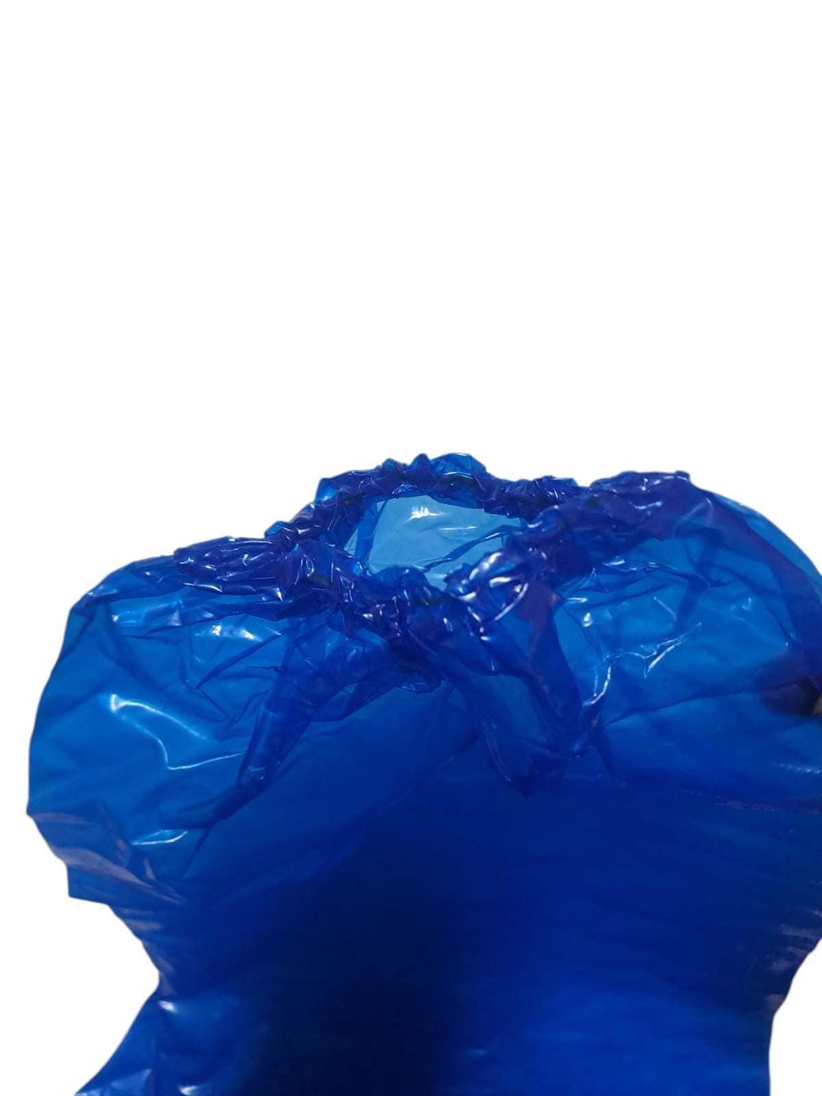 9-piece raincoat and 10 pairs shoe covers